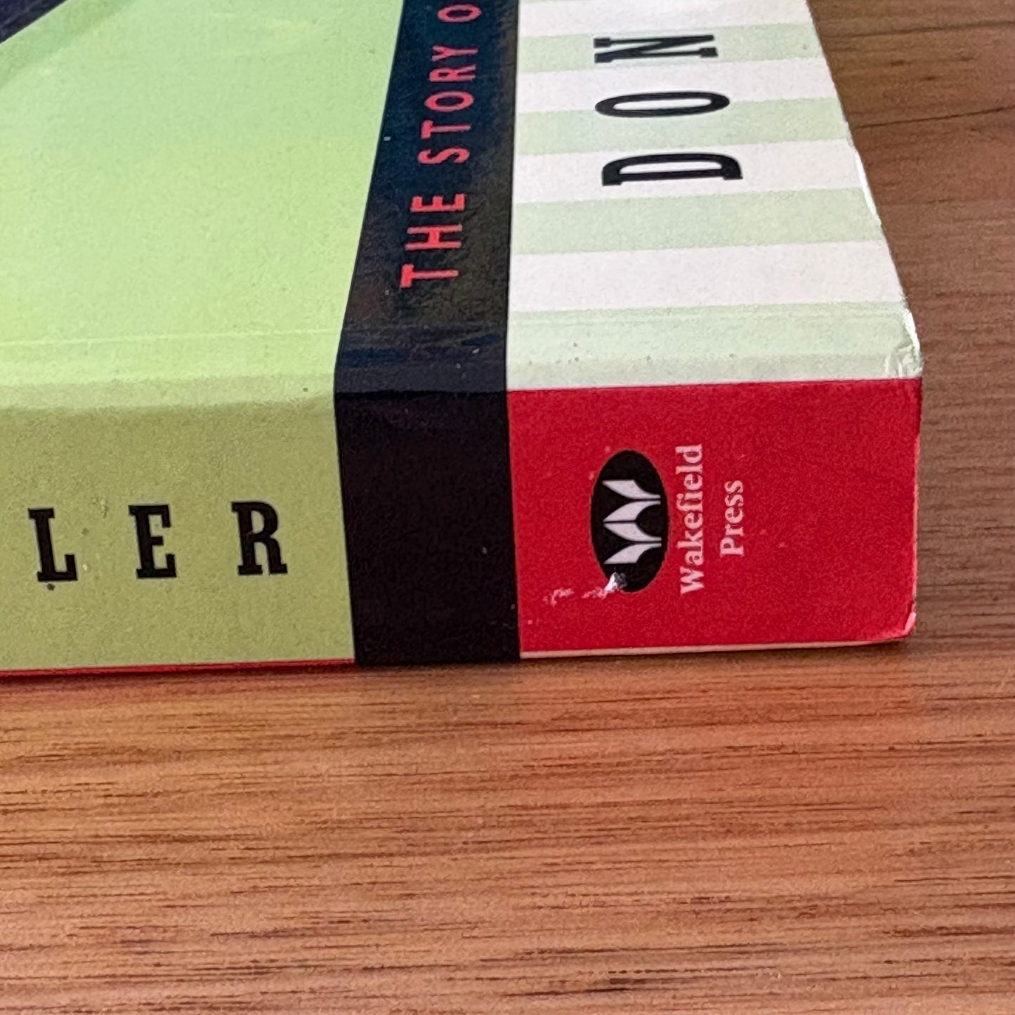 She's A Beauty The Story Of The First Holdens Paperback 1998 GD