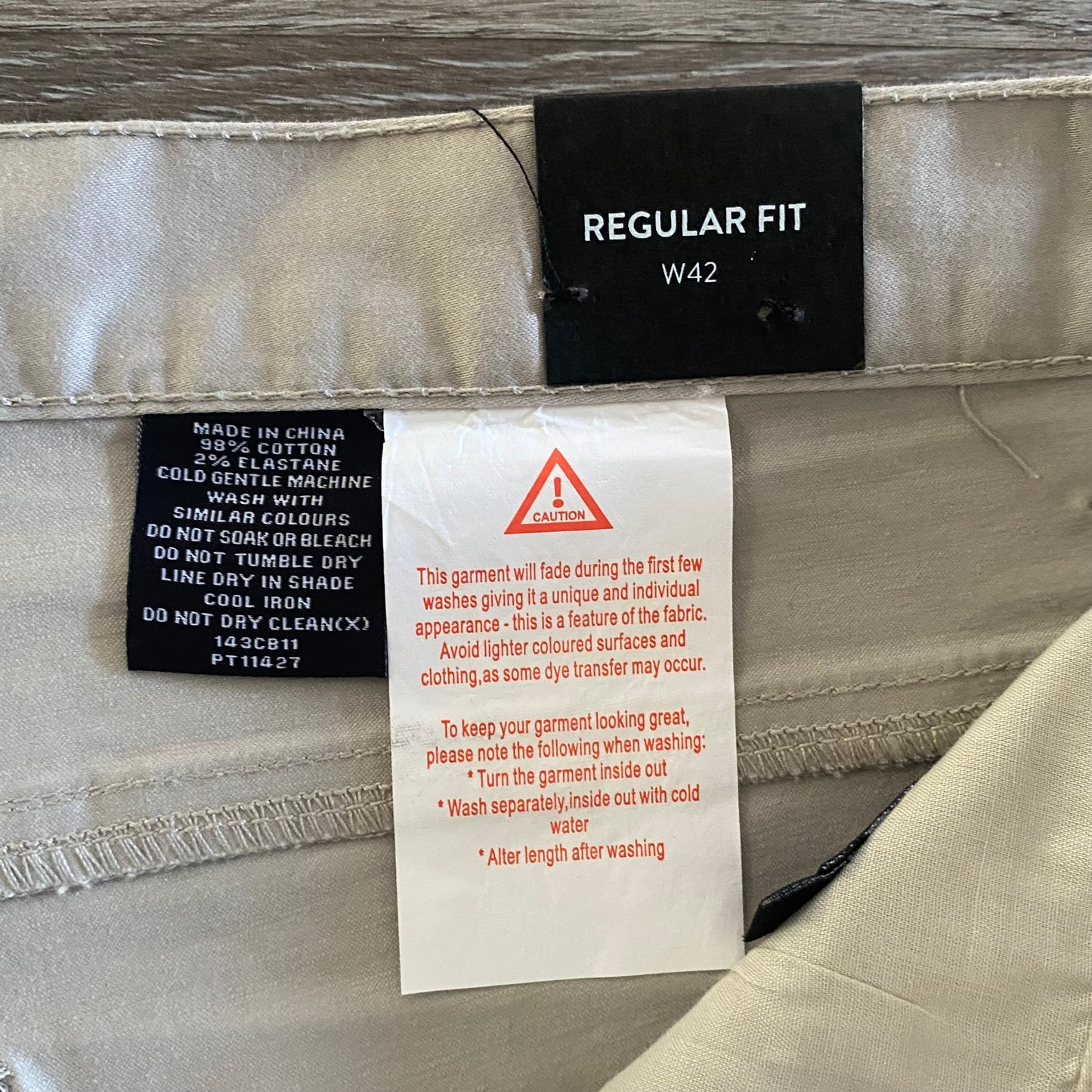 Tarocash Men’s Chinos Putty Sz 42-inch Waist Regular Zip Fly New With Tags