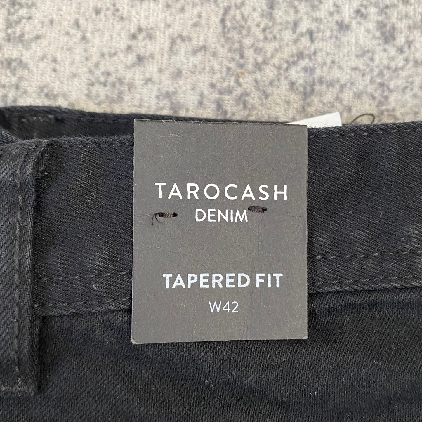 Tarocash Men’s Jeans Tapered Denim Black Size 42-inch Waist Zip Fly New With Tags