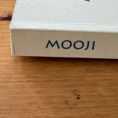 Writing On Water Mooji Spontaneous Utterances, Insights and Drawings Paperback GD