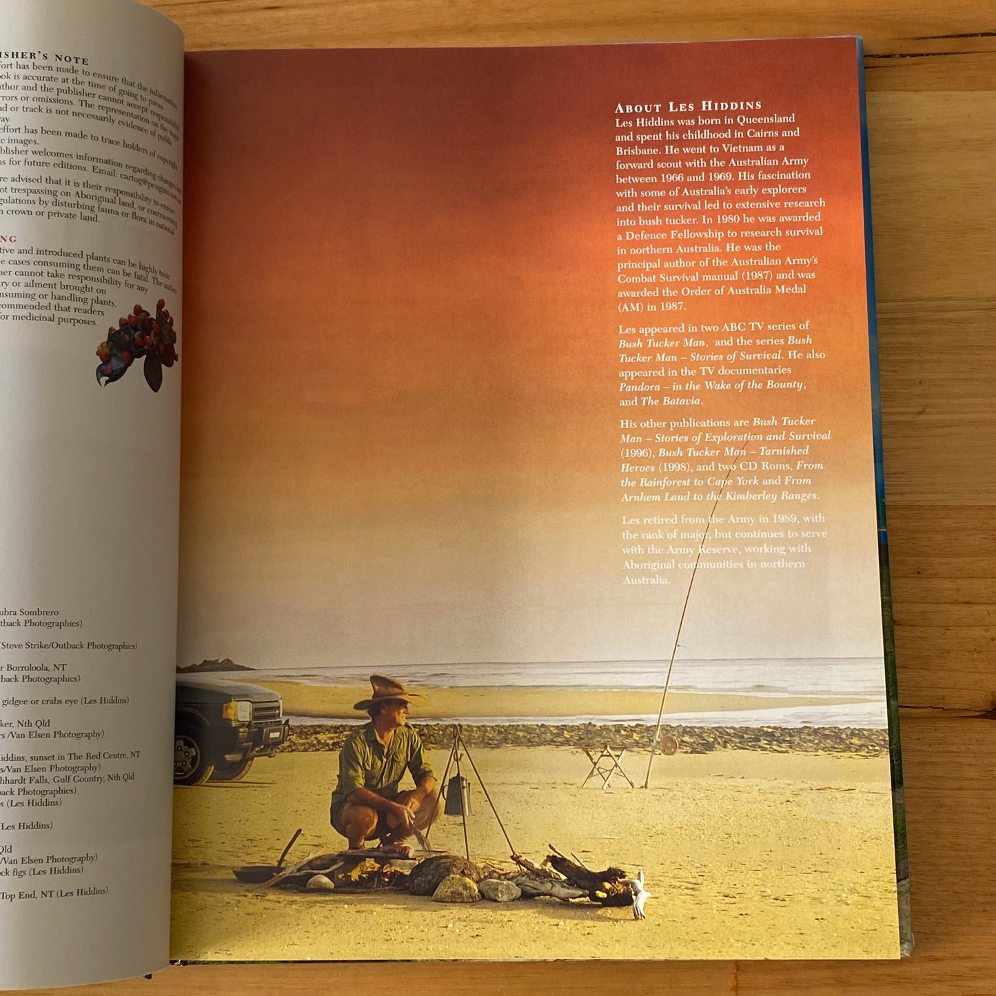 Explore Wild Australia With Bush Tucker Man Les Hiddins Hardcover GD