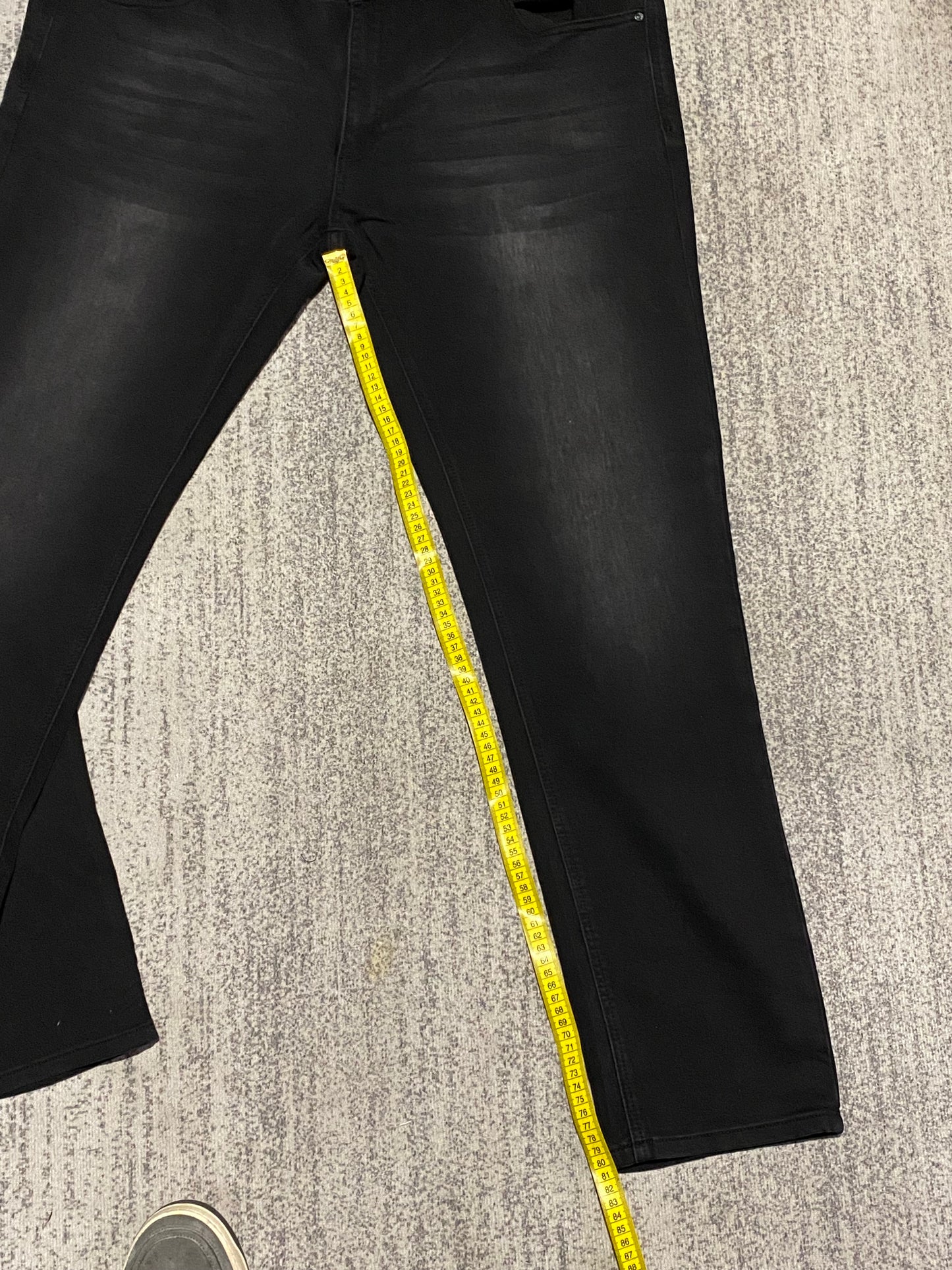 Tarocash Men’s Jeans Stretch Denim Black Size 42-inch Waist Zip Fly New With Tags