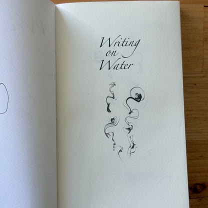 Writing On Water Mooji Spontaneous Utterances, Insights and Drawings Paperback GD