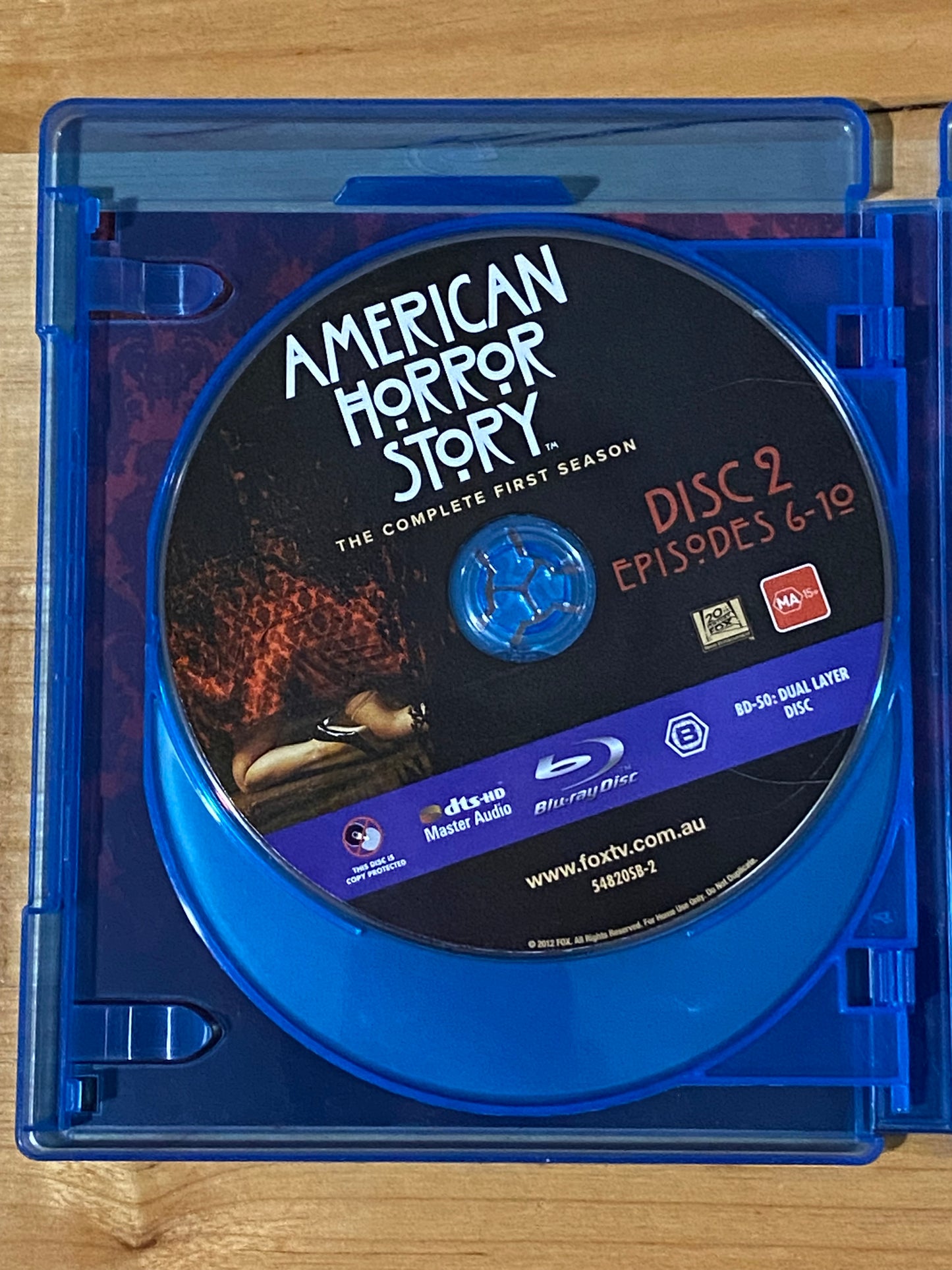 American Horror Story The Complete First Season Blu-Ray 3-Disc Set Region B VGC