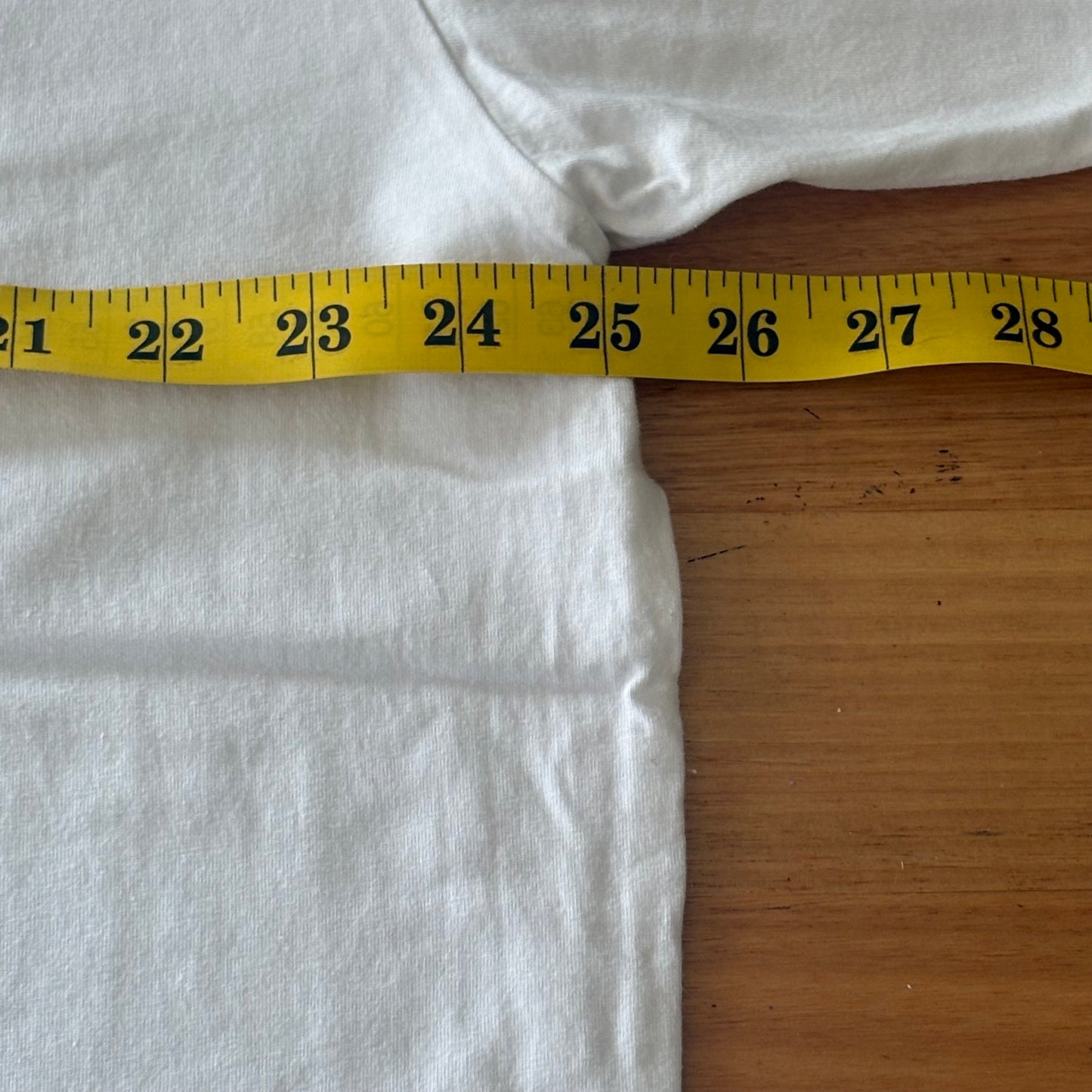 Men’s Playboy Short Sleeve White Graphic Logo Tee Shirt Size XL