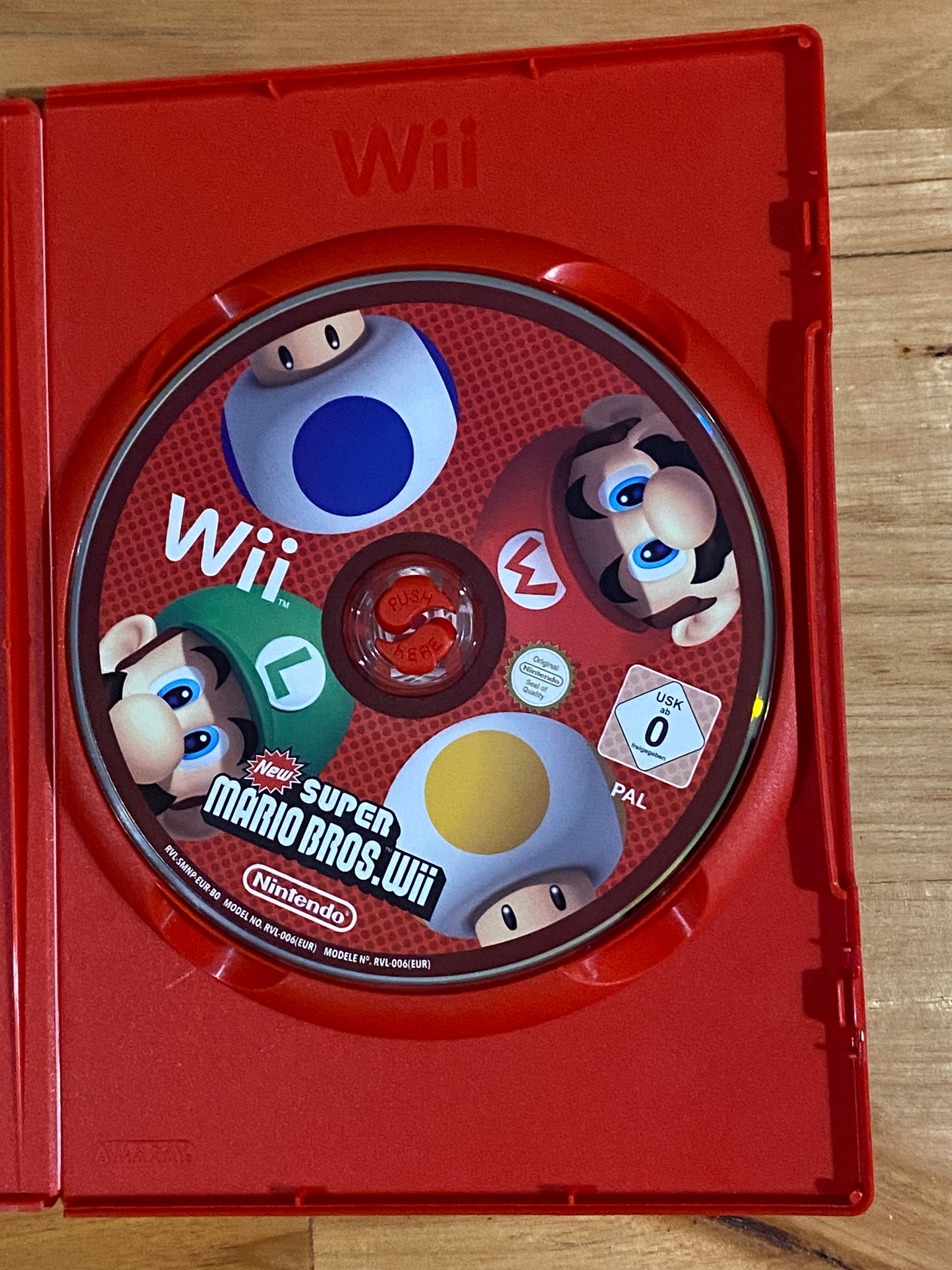 Wii New Super Mario Brothers With Manual Video Game VGC