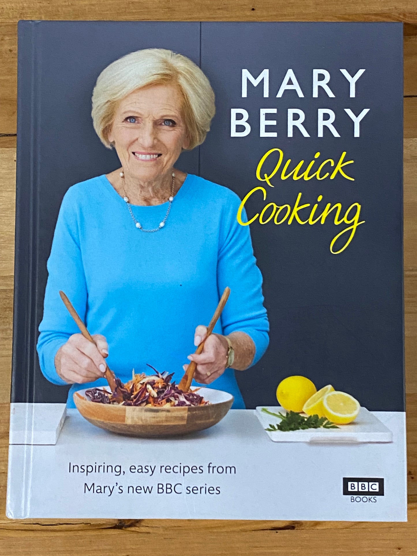 Mary Berry Quick Cooking BBC Books Hardcover VGC