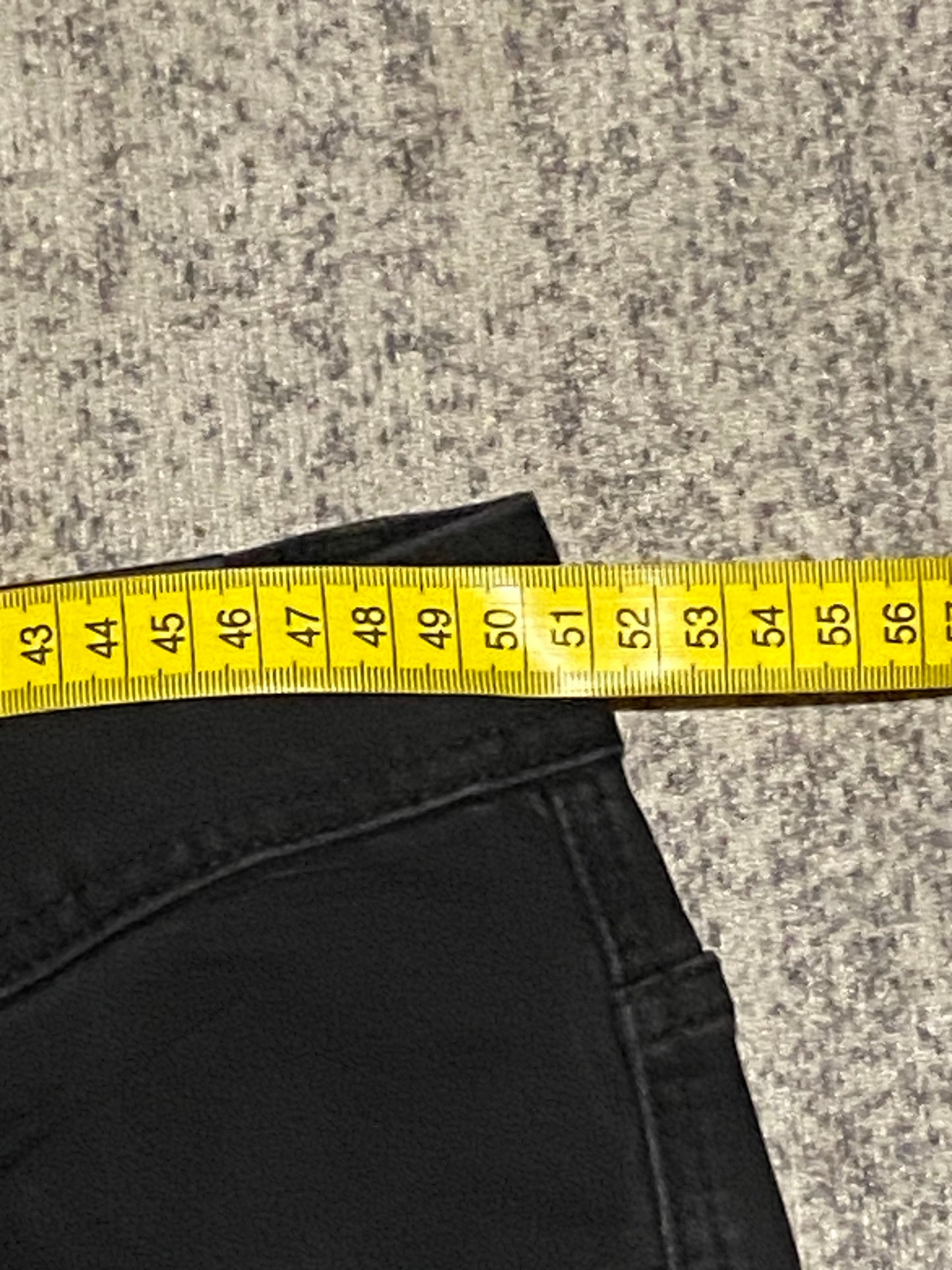 Tarocash Men’s Jeans Stretch Denim Black Size 42-inch Waist Zip Fly New With Tags