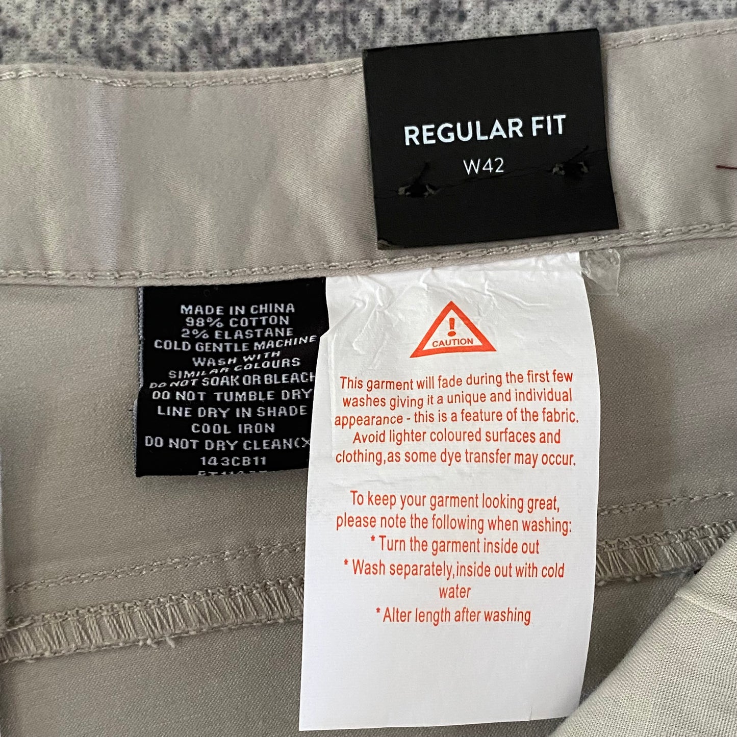 Tarocash Men’s Chinos Putty Sz 42-inch Waist Regular Zip Fly New With Tags