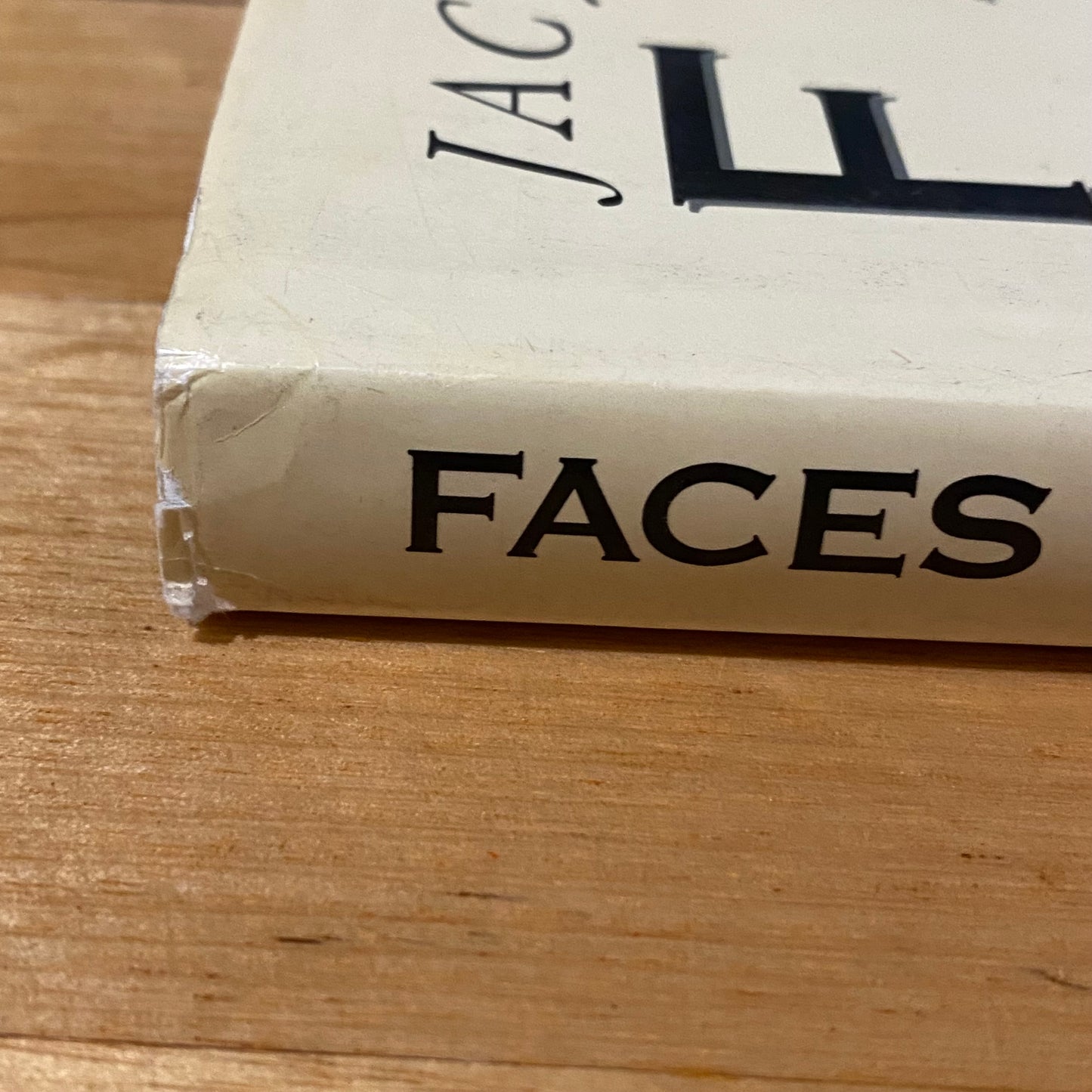 Faces Of Australia by Jacqueline Mitelman Vintage Hardcover 1988 GD
