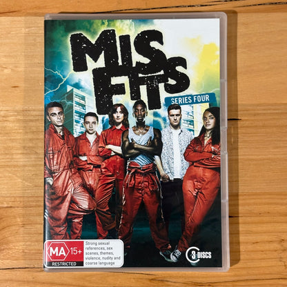 Mis-Fits Series 1-5 box-set DVD BBC Cult Drama VGC