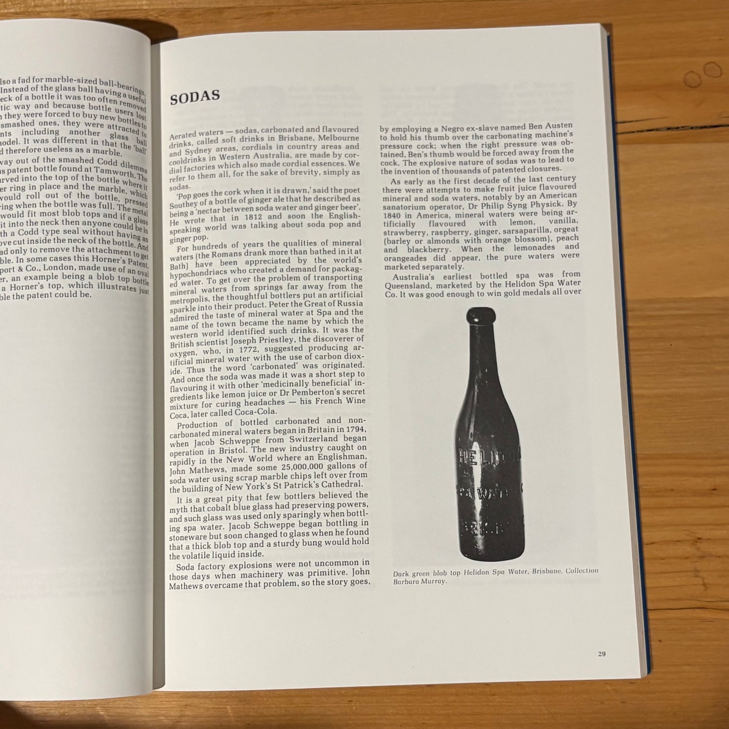 Antique Bottle Collecting in Australia John Vader Brian Murray Paperback 1979 GD