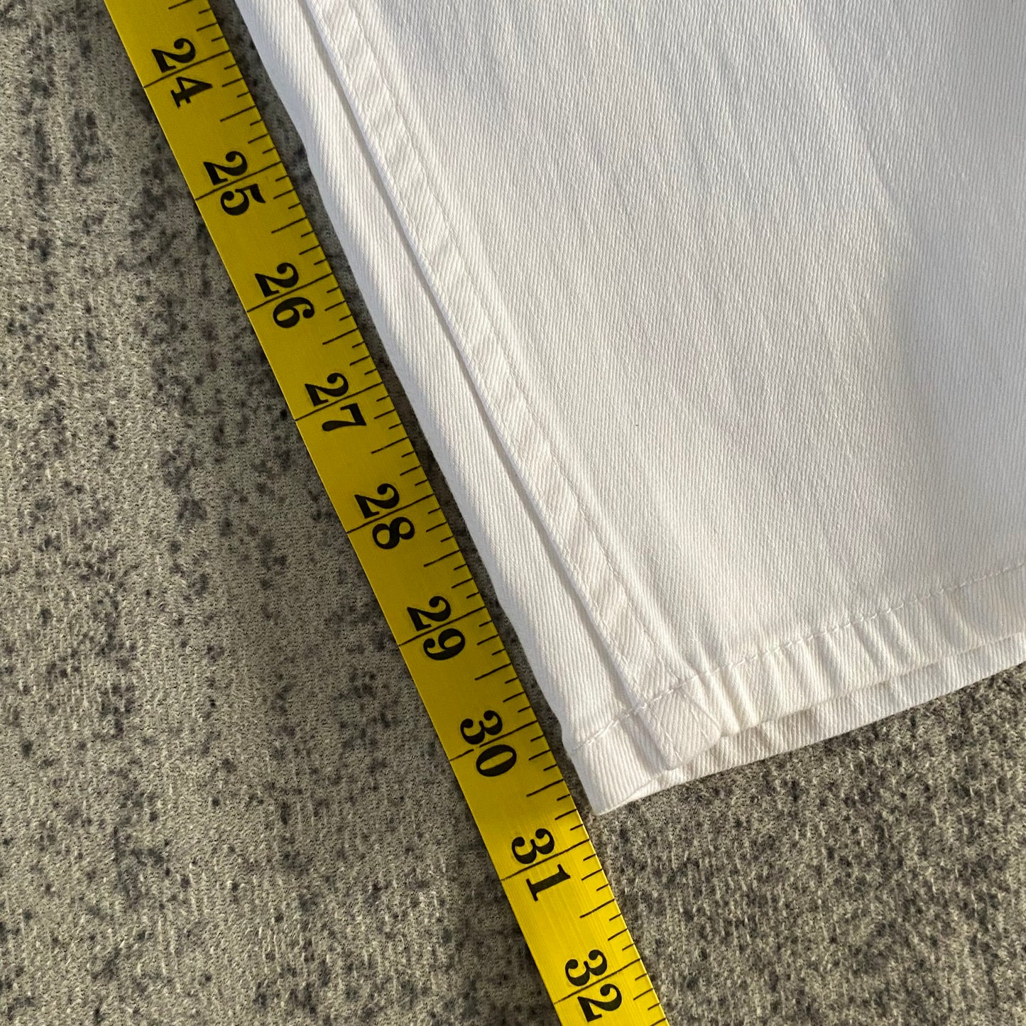 Johnny Bigg Men’s White Jeans SZ 42-inch Waist Zip Fly New With Tags