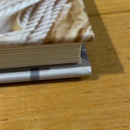 On The Loom A Modern Weaver's Guide by Maryanne Moodie Hardcover GD