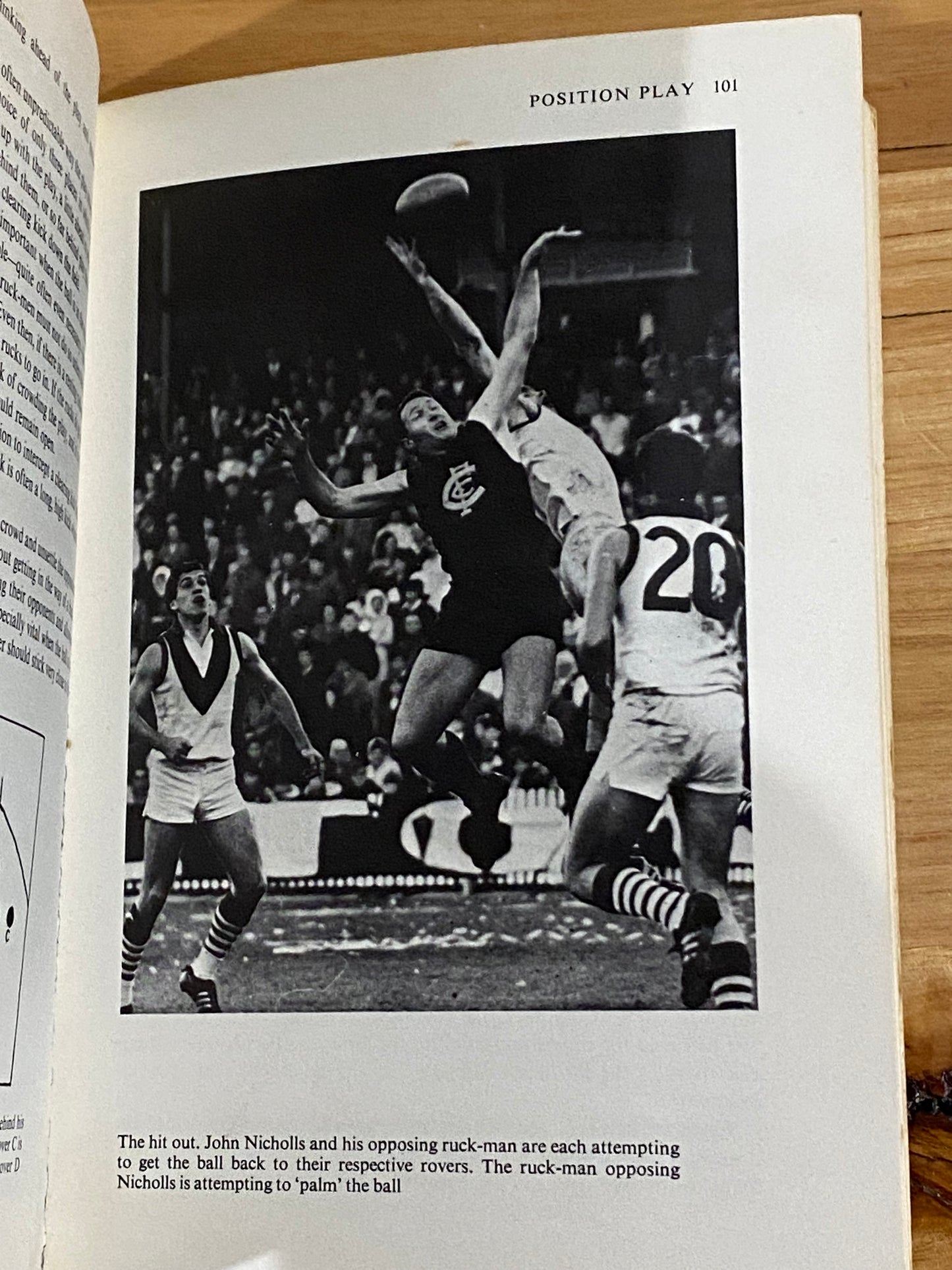 2 Vintage Aussie Rules Books Football For Boys & How To Play Aussie Rules GD