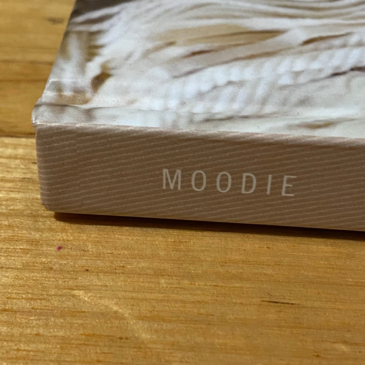 On The Loom A Modern Weaver's Guide by Maryanne Moodie Hardcover GD