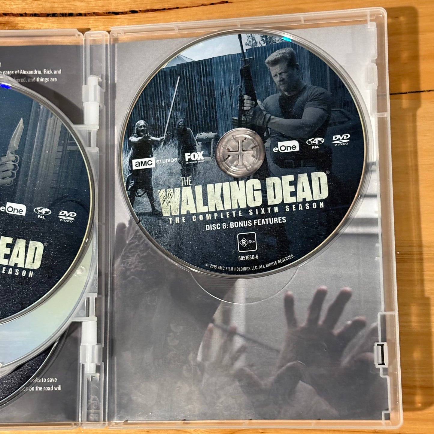 The Walking Dead Season 6 DVD 6-Disc Set PAL 4 VGC