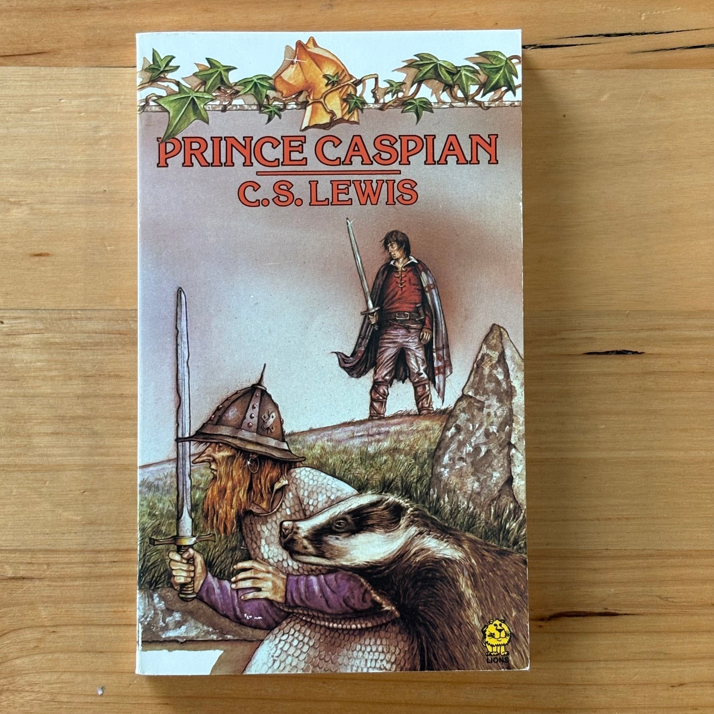 Narnia Series by C.S.Lewis Books 1 to 7 Complete Paperback Vintage GD