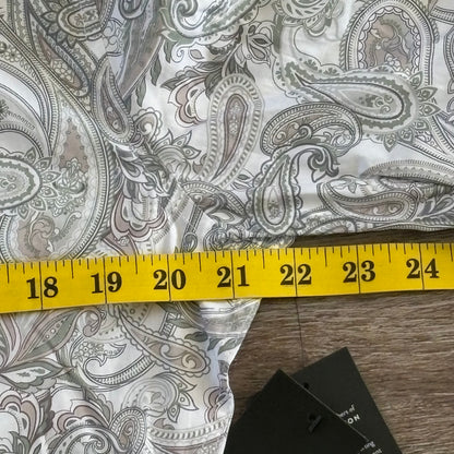 Tarocash Shirt Men's Casual Medium Long Sleeve Slim Fit White Paisley Pattern Collared NWT