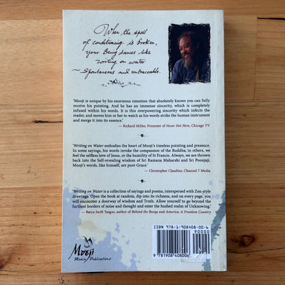 Writing On Water Mooji Spontaneous Utterances, Insights and Drawings Paperback GD