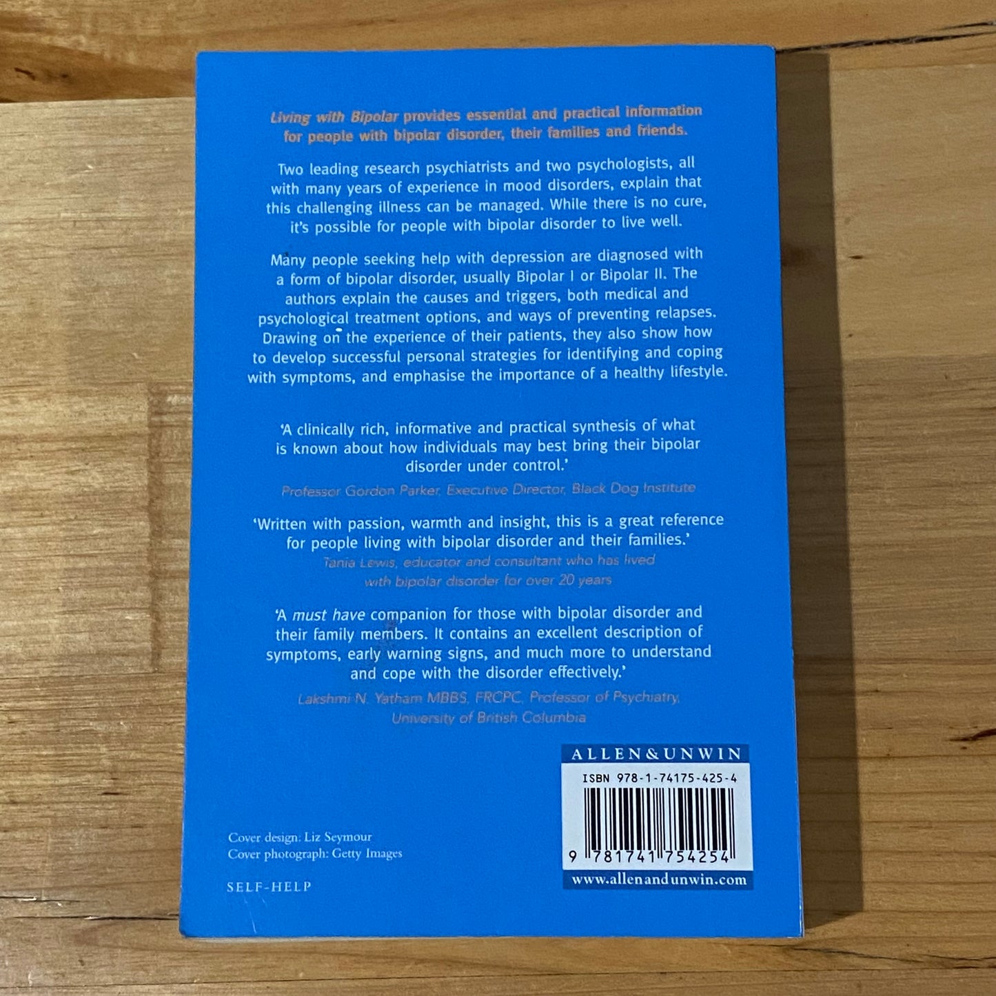 Living With Bipolar by Lesley & Michael Berk Paperback 2008 GD