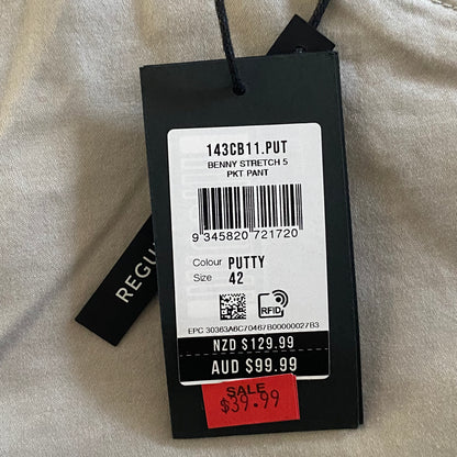 Tarocash Men’s Chinos Putty Sz 42-inch Waist Regular Zip Fly New With Tags