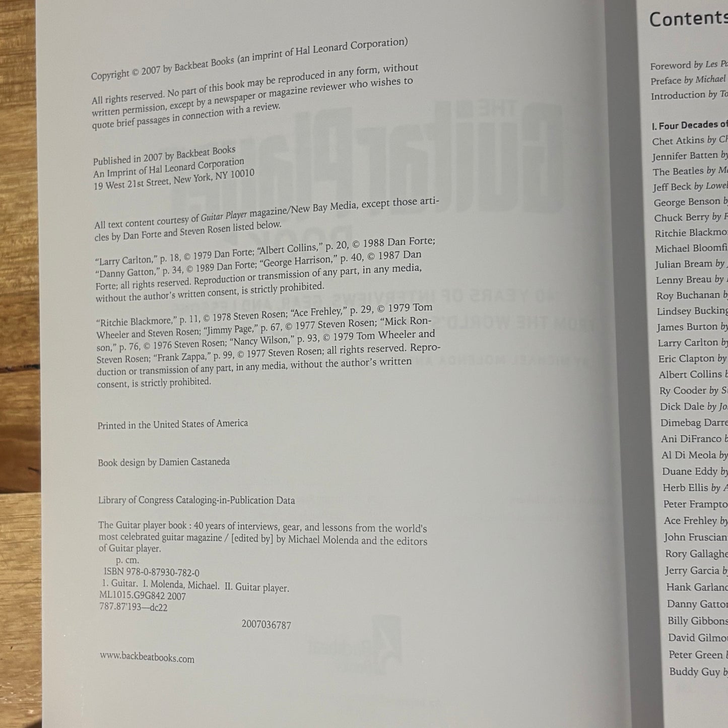 The Guitar Player Book 40 Years of Interviews, Gear and Lessons 2007 GD
