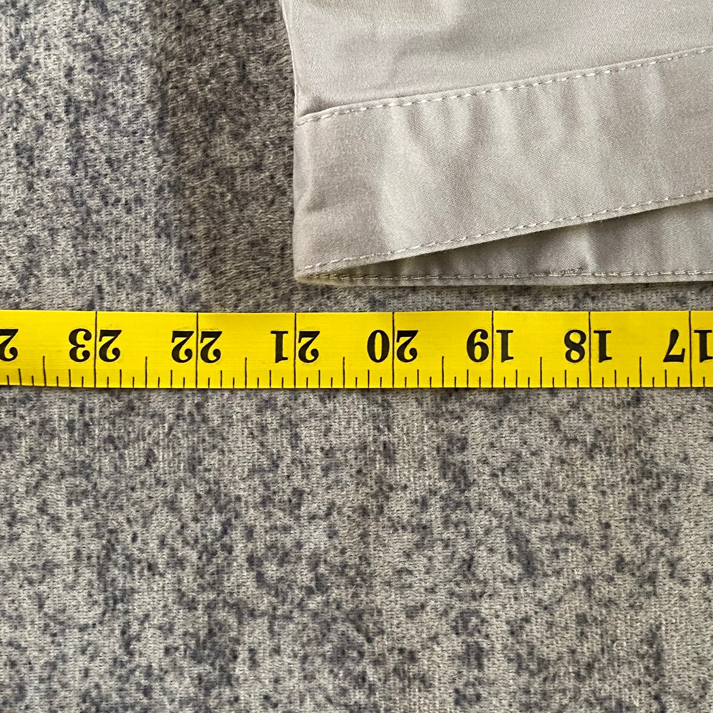 Tarocash Men’s Chinos Putty Sz 42-inch Waist Regular Zip Fly New With Tags