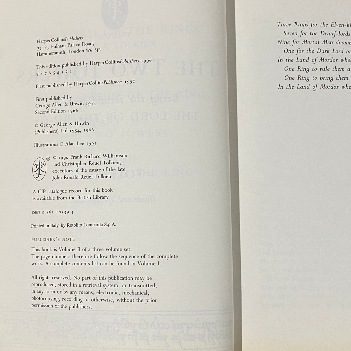 Lord Of The Rings The Two Towers J.R.R. Tolkien 1996 Illustrated Paperback GD