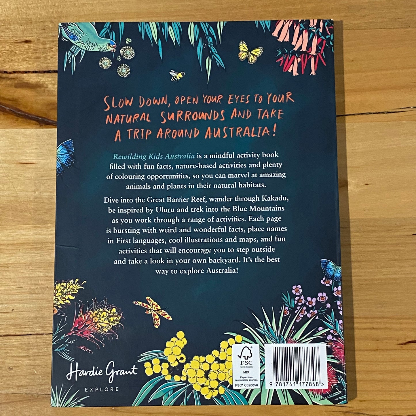 Rewilding Kids Australia Melissa Mylchreest A Mindful Activity Book Paperback 2022 GD