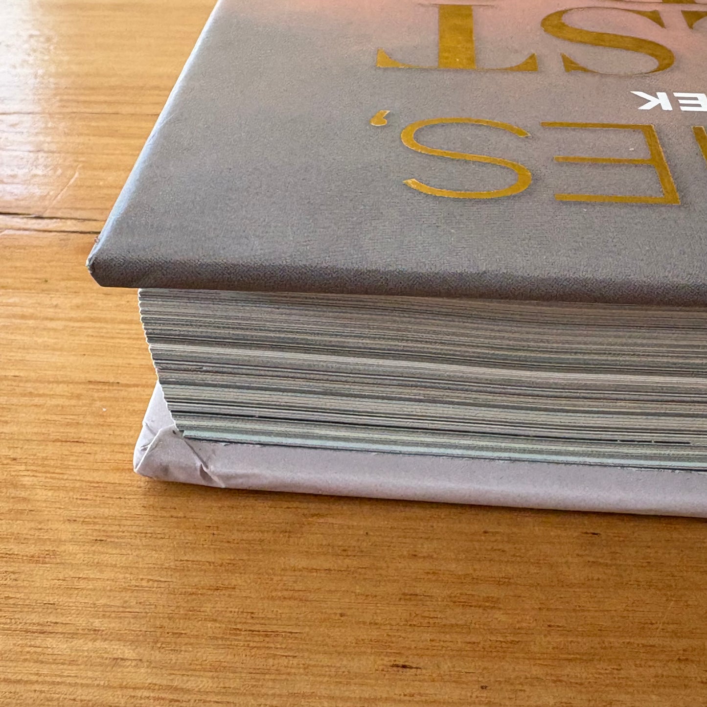 Best Wishes, Warmest Regards The Story of Schitt's Creek Hardcover GD