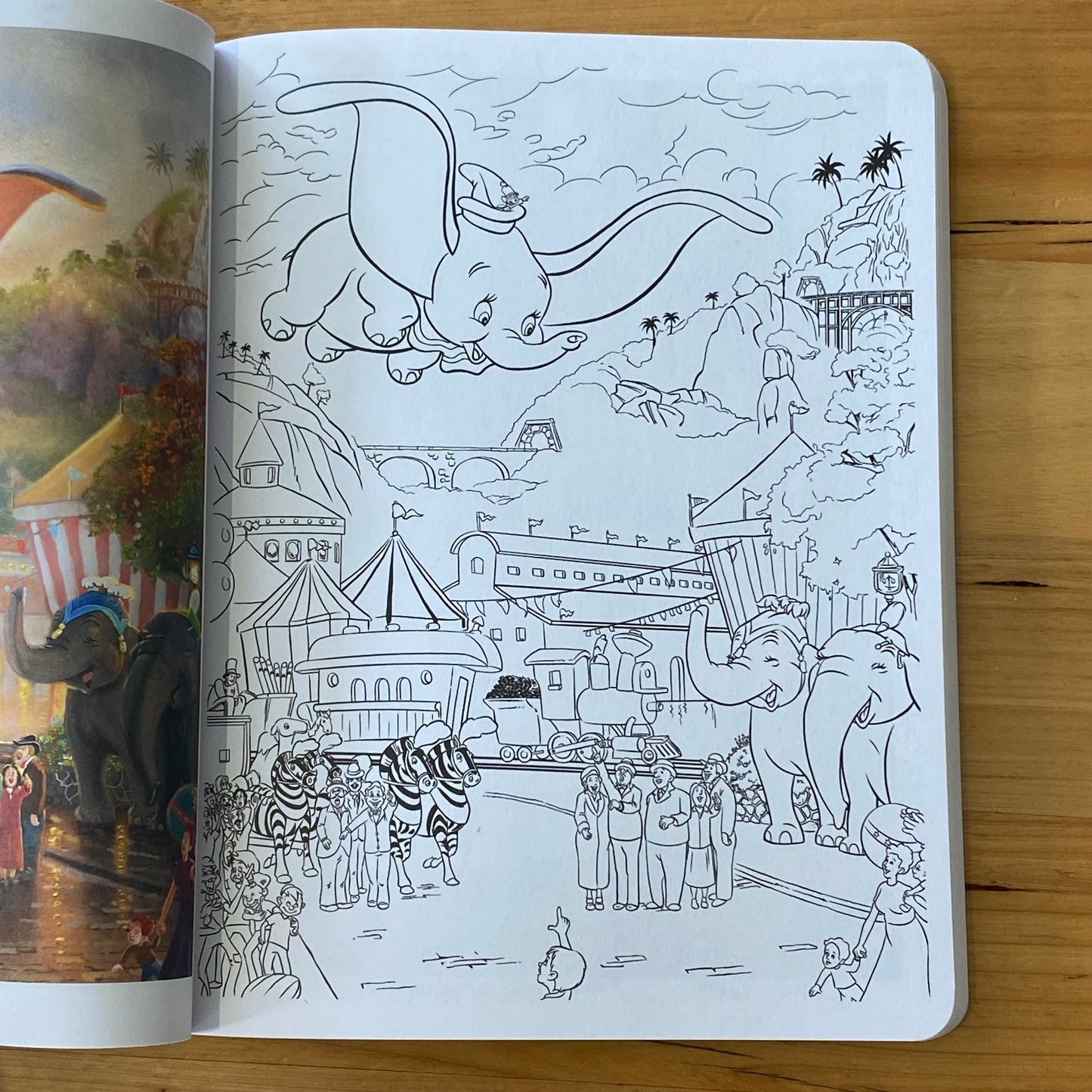 Disney Dreams Collection Colouring Book Thomas Kinkade Paperback 2017 GD