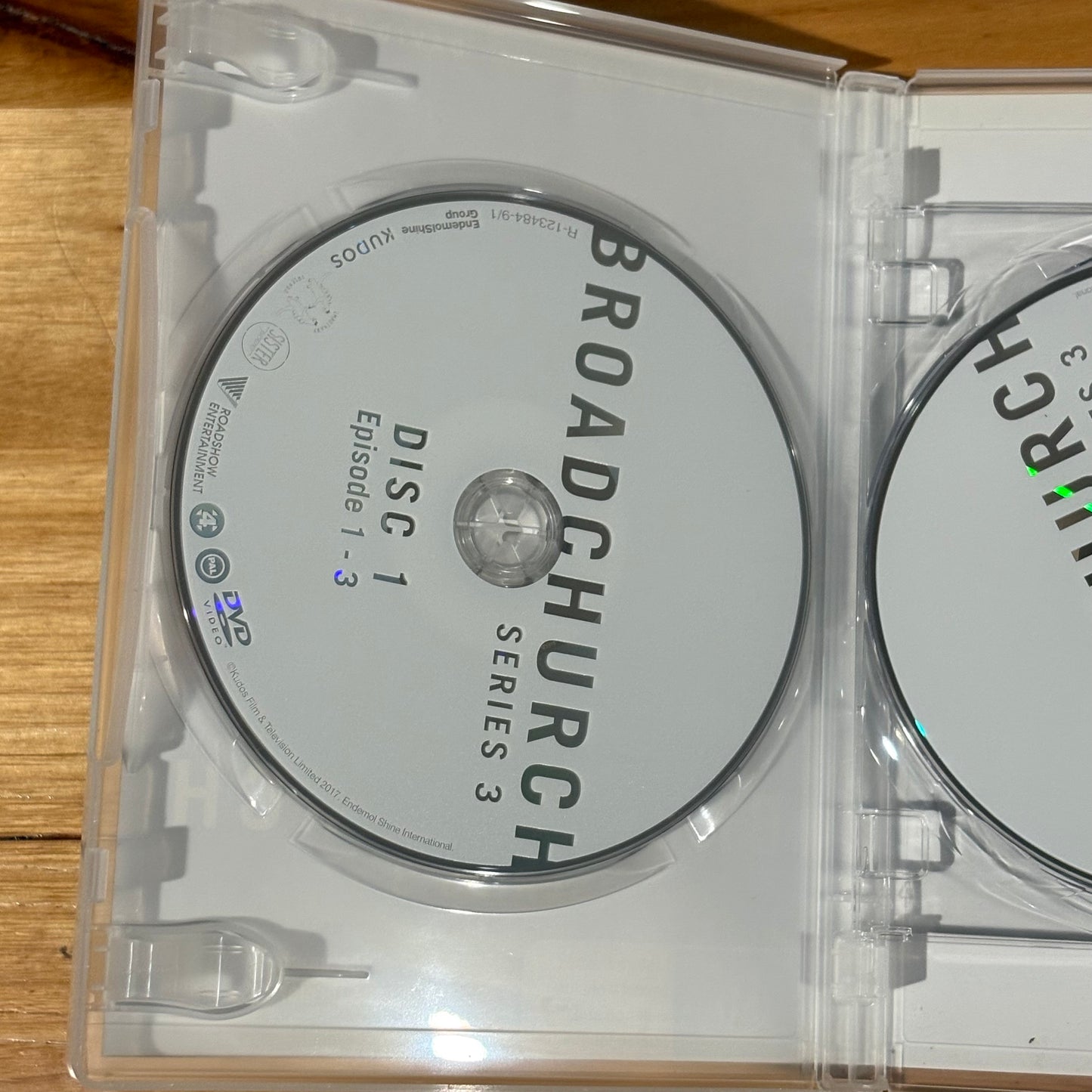 Broadchurch Series 1-3 Complete DVD Olivia Colman David Tennant PAL 4 VGC