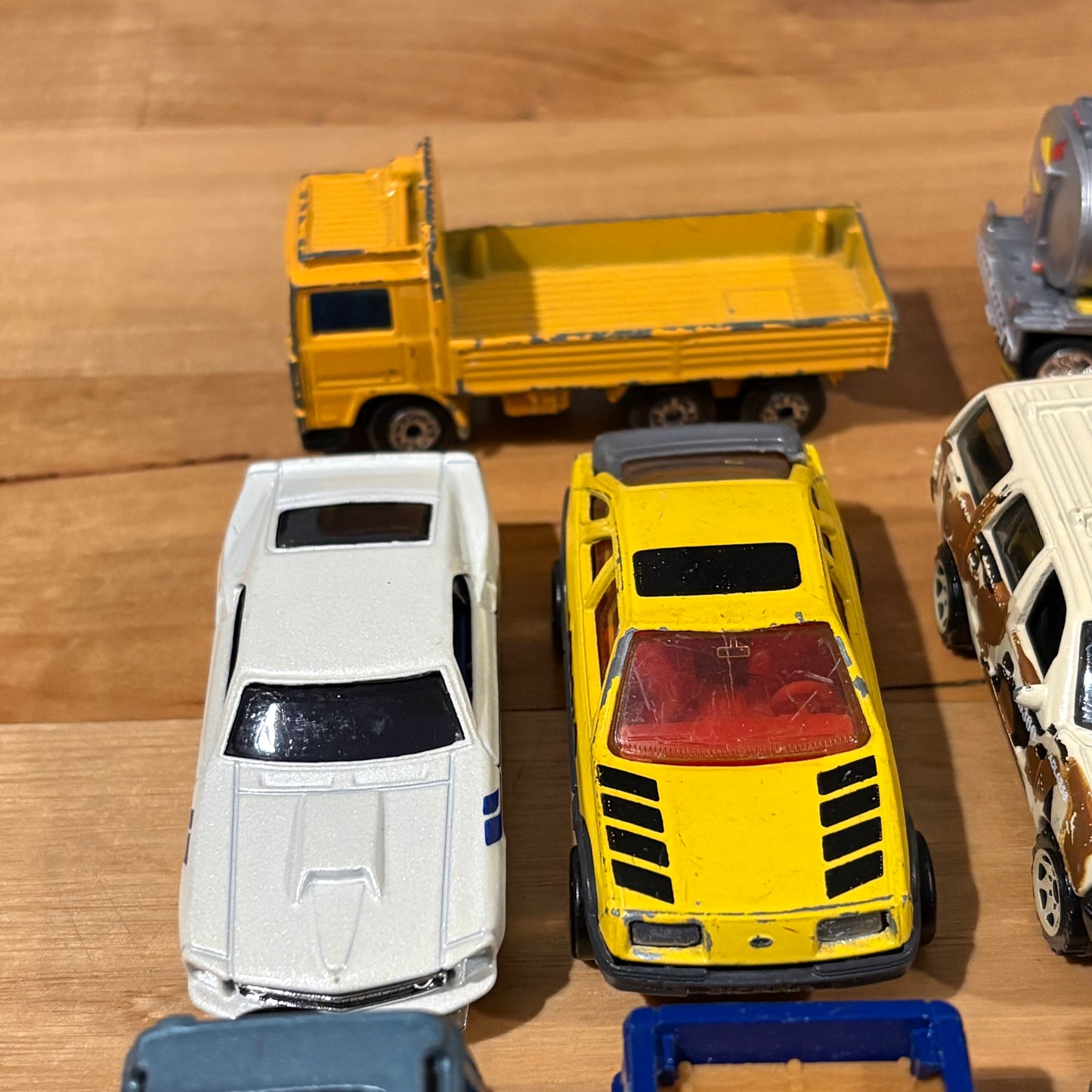 Matchbox Die-Cast Model Cars Vintage Bundle 20 cars pre-loved
