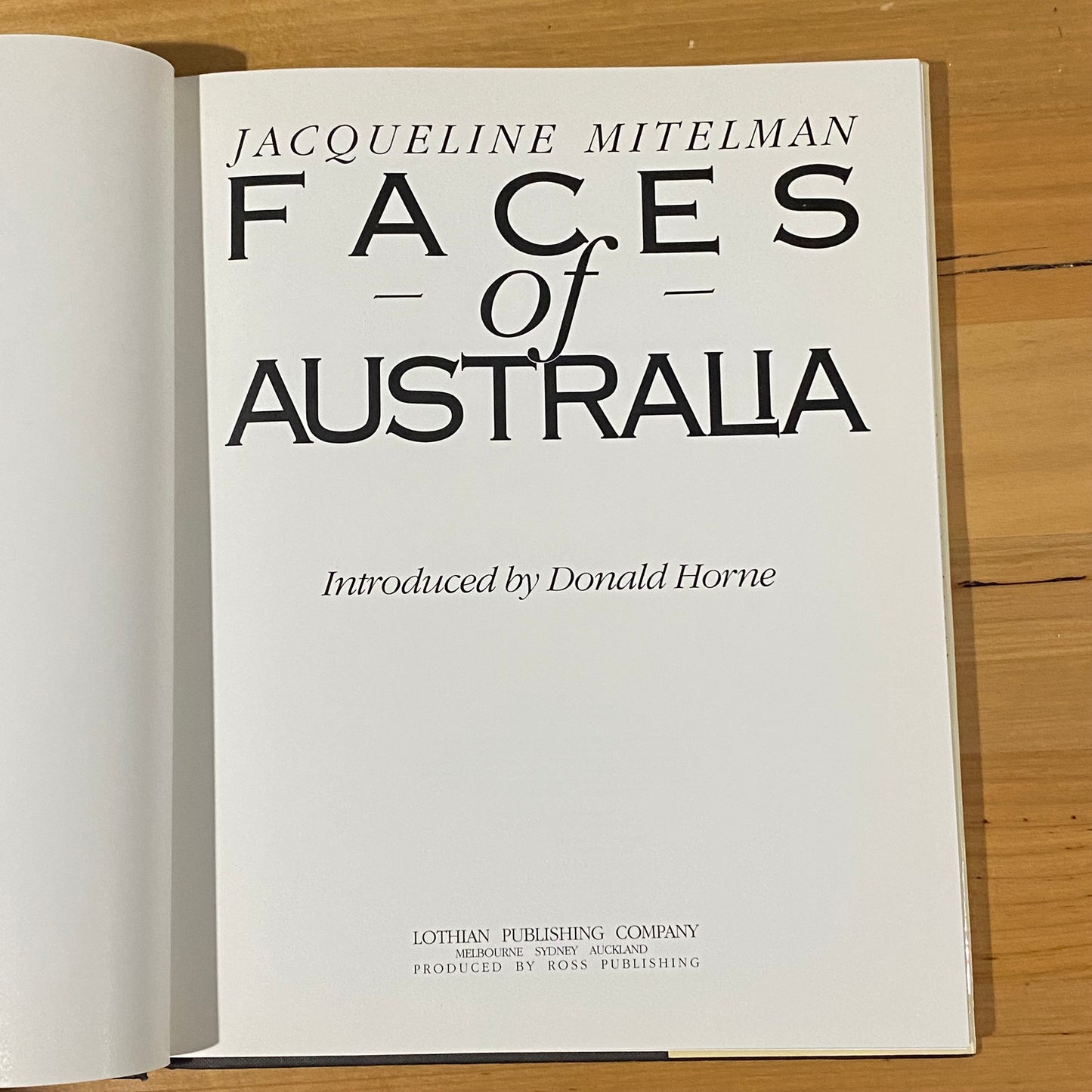 Faces Of Australia by Jacqueline Mitelman Vintage Hardcover 1988 GD