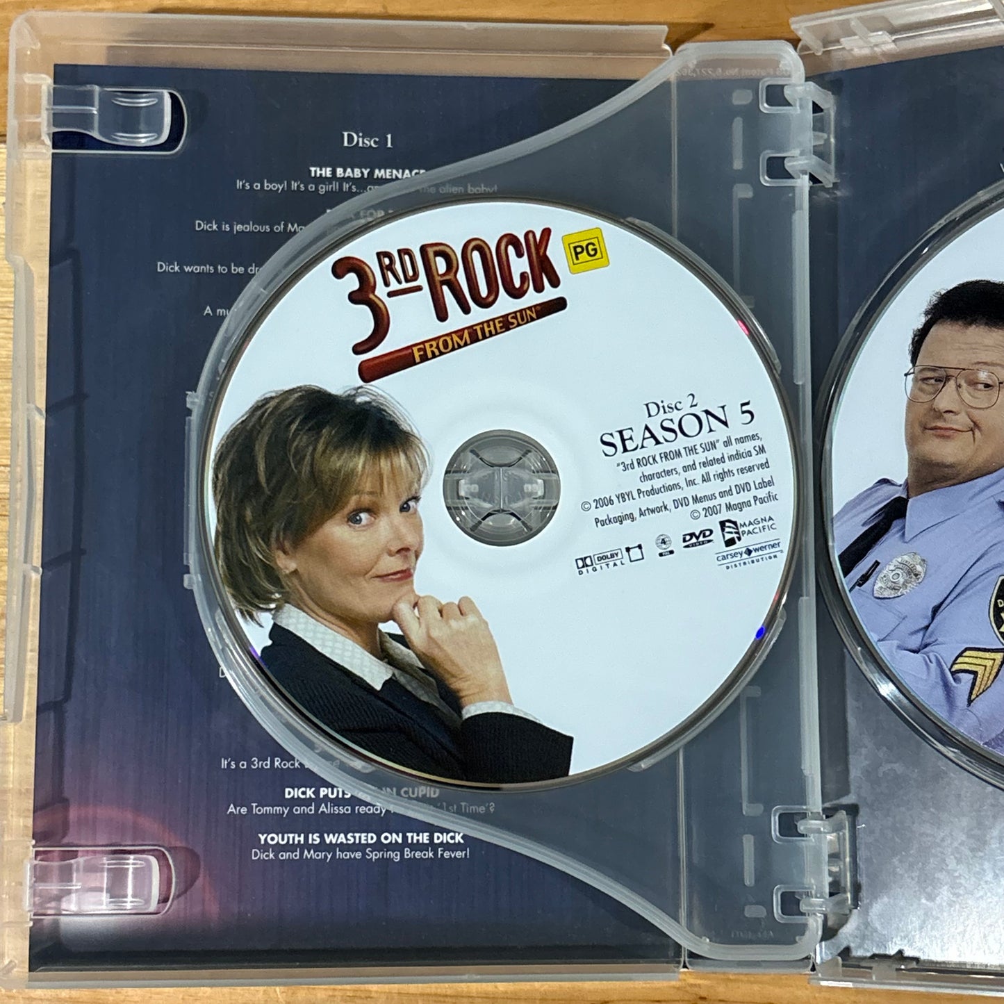 3rd Rock From The Sun Seasons 1-6 Complete With 3d Glasses DVD PAL 4 VGC