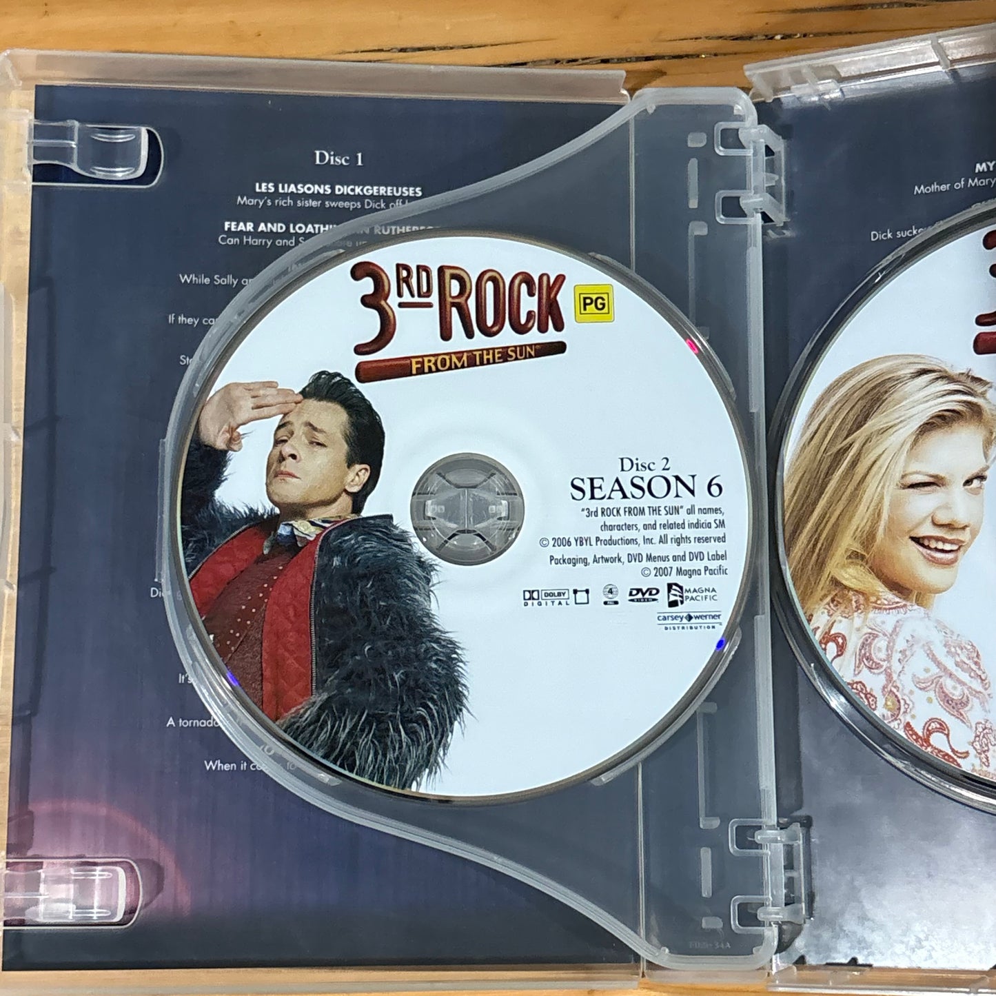 3rd Rock From The Sun Seasons 1-6 Complete With 3d Glasses DVD PAL 4 VGC