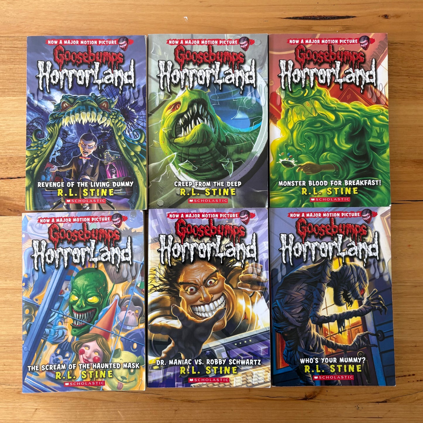 Goosebumps Horrorland Paperbacks R.L. Stine 1-19 Complete Run GD