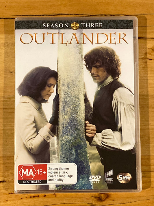 Outlander Season 3 DVD 4-Disc PAL 4 VGC