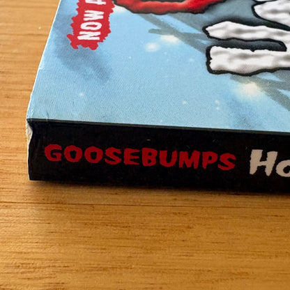 Welcome To Horrorland: A Survival Guide Goosebumps  Paperback R.L. Stine GD