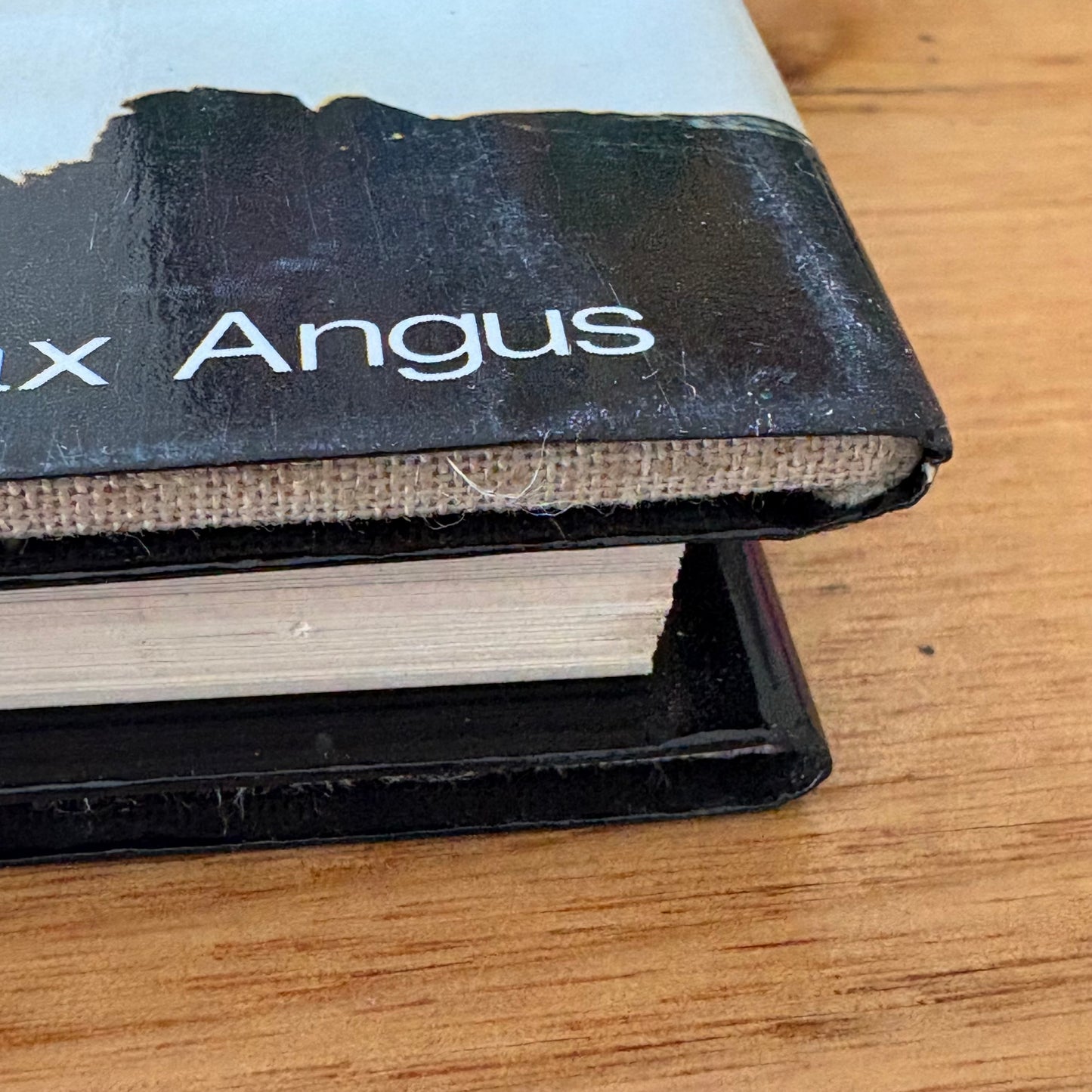 The World Of Olegas Truchanas Hardcover Tasmania Photography 1975 GD