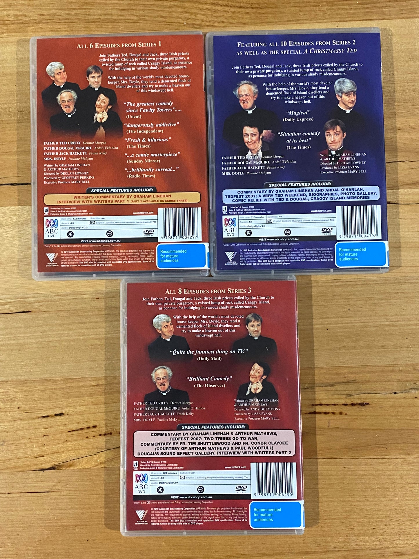 Father Ted Complete Set DVD Series 1-3 DVD Includes A Christmassy Ted PAL 4 VGC