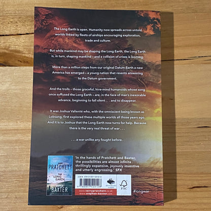 The Long War by Terry Pratchett & Stephen Baxter Paperback 2013 GD