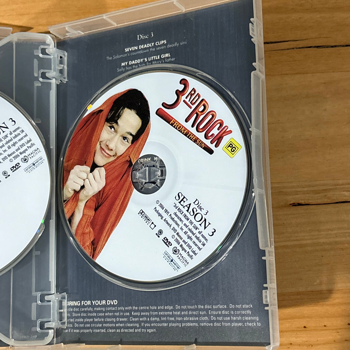 3rd Rock From The Sun Seasons 1-6 Complete With 3d Glasses DVD PAL 4 VGC