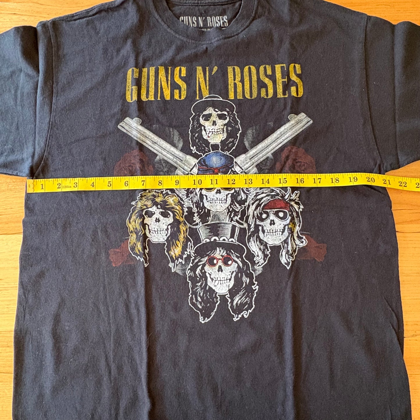 Guns N' Roses Not In This Lifetime T-Shirt Black Short Sleeve Size Large