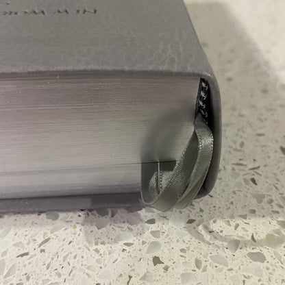 New World Translation Of The Holy Scriptures Bible Silver Leather Bound GD