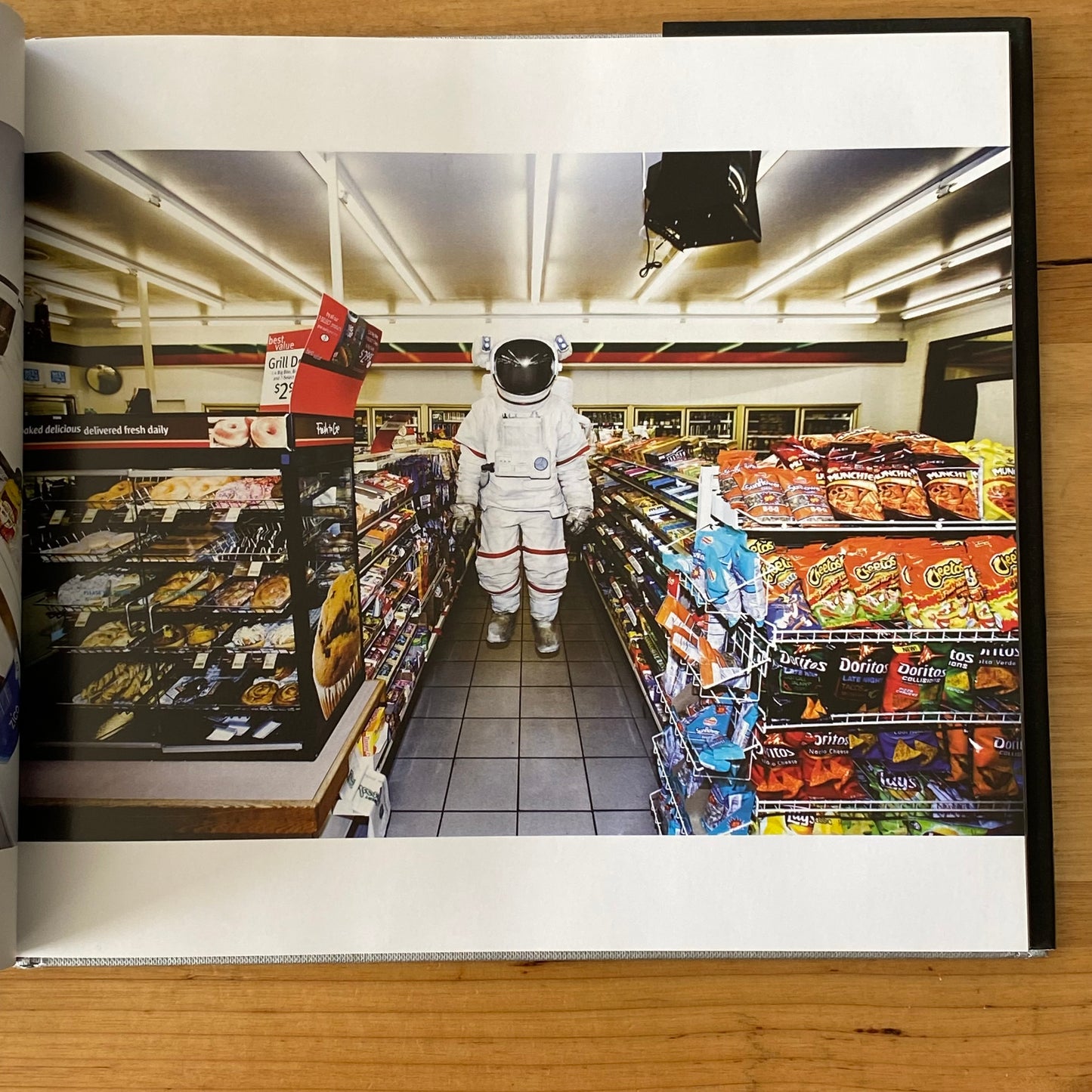 The Dirty Side Of Glamour Tyler Shields Art Photography Hardcover 2013 GD