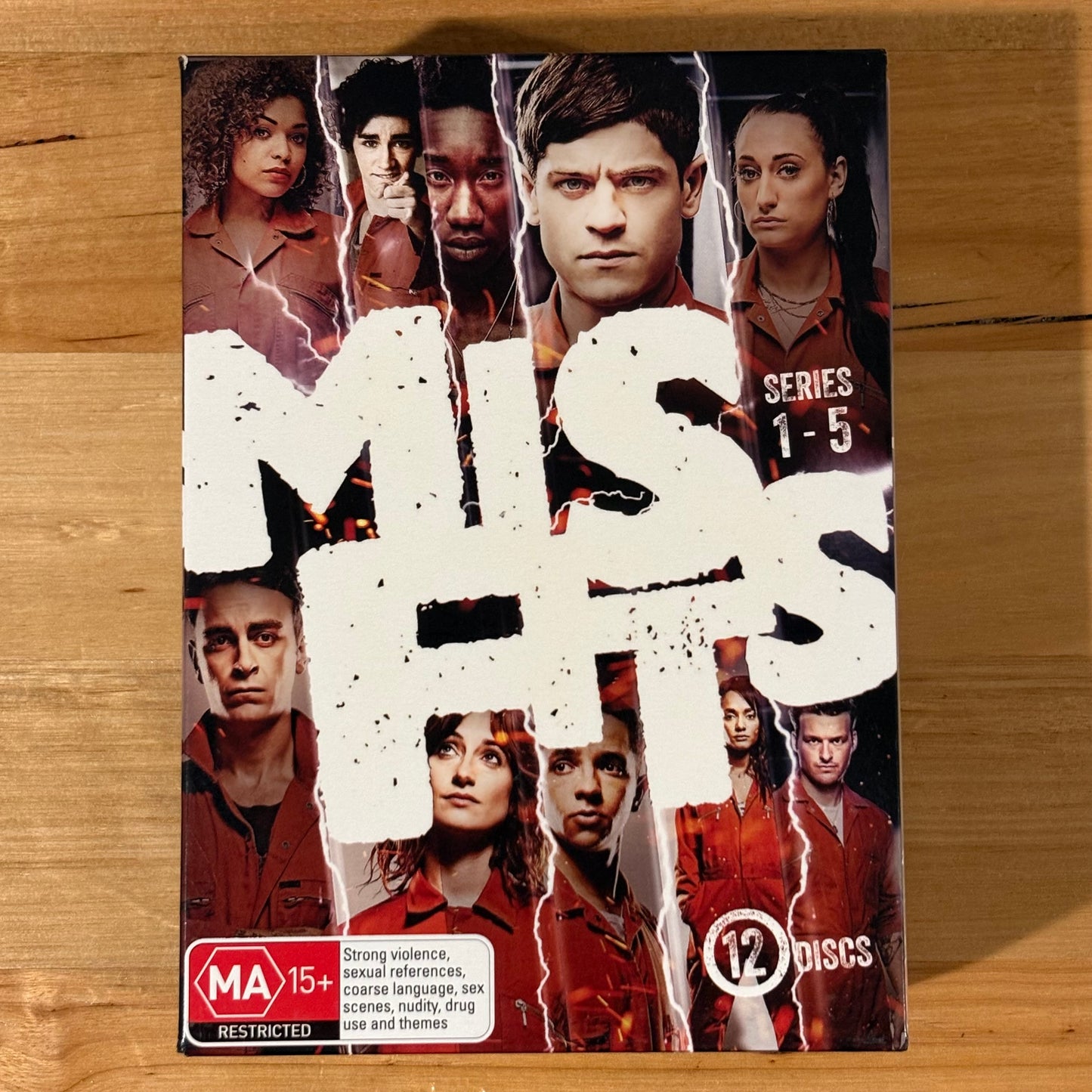Mis-Fits Series 1-5 box-set DVD BBC Cult Drama VGC
