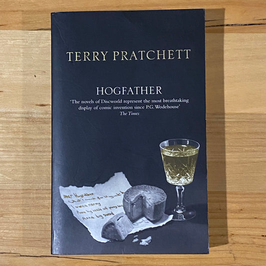 Hogfather A Discworld Novel by Terry Pratchett Paperback GD