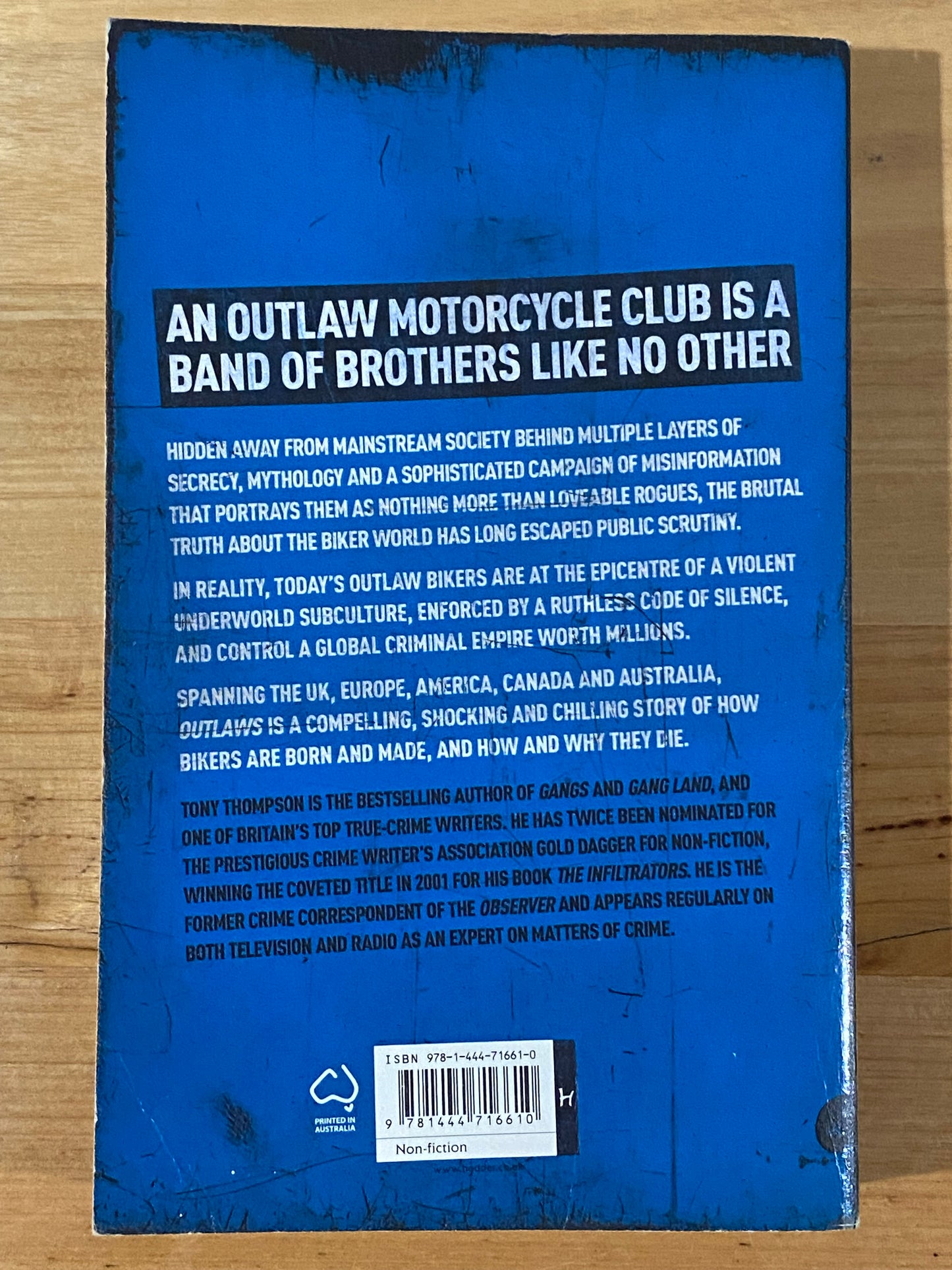 Outlaws: Inside The World of Violent Biker Gangs Tony Thompson Paperback 2013 GD